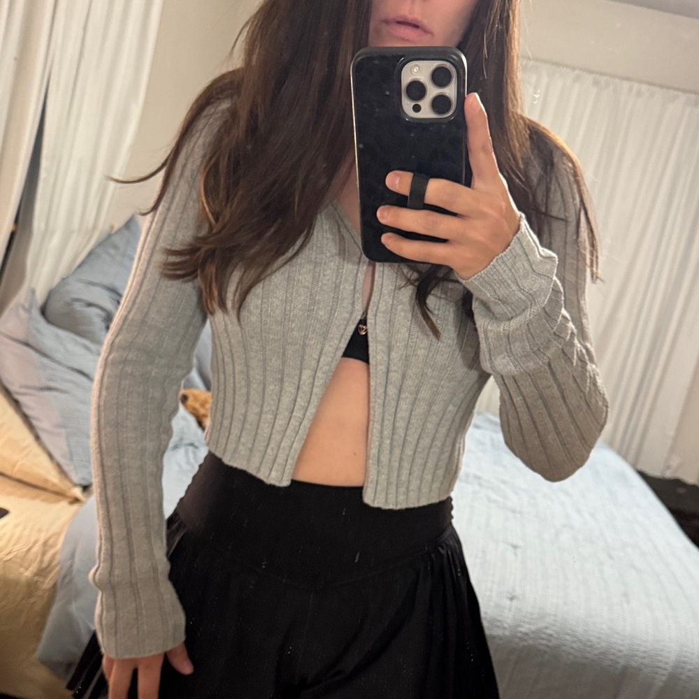 Rue21 Light Gray Ribbed Cardigan